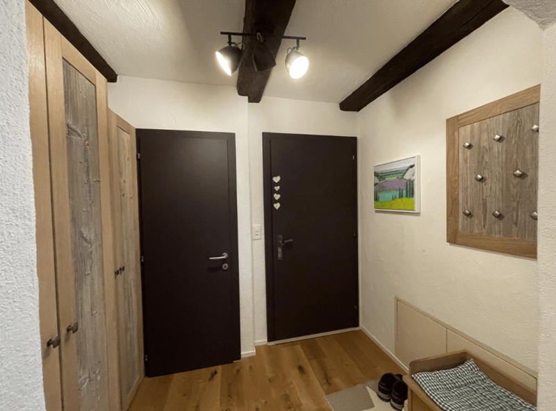 Grosszügige 3.5-Zimmer-Wohnung mit Cheminée, Garten und Balkon (10)
