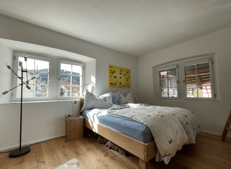 Grosszügige 3.5-Zimmer-Wohnung mit Cheminée, Garten und Balkon (5)