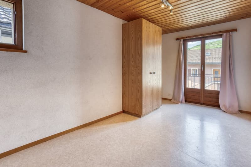 Maison villageoise avec grange à valoriser – Saint-Léonard (11)
