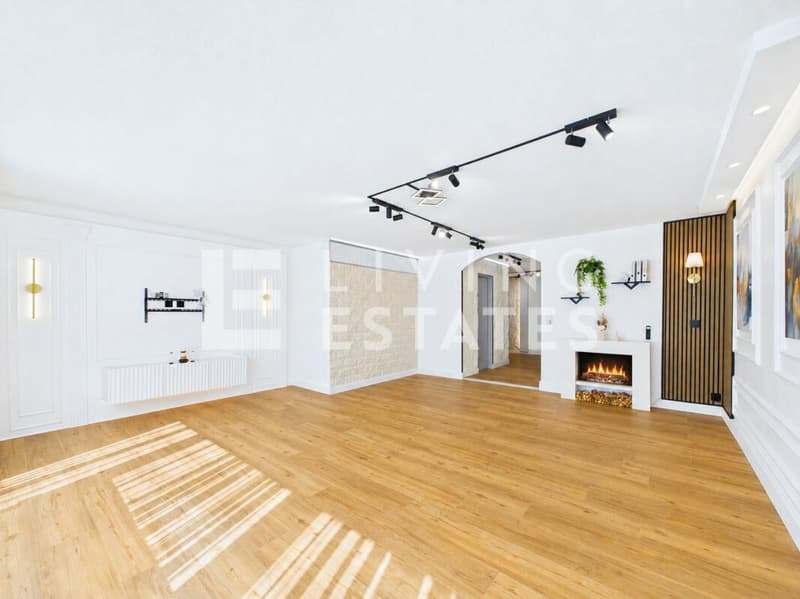 TERRASSENHAUS MIT PANORAMABLICK UND INDIVIDUELLEM LICHTKONZEPT (4)
