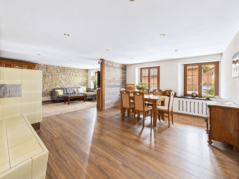 CHARMANTE MAISONETTE MIT VIEL PLATZ UND BESONDEREM WOHNAMBIENTE (2)