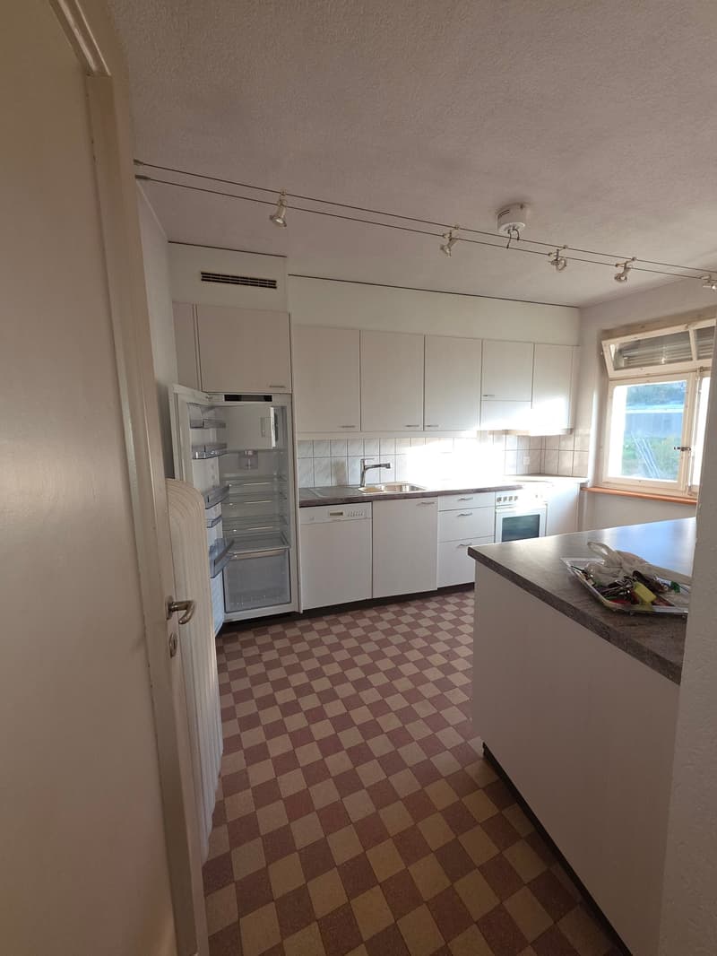 Charmante 4-Zimmer-Altbauwohnung an der Alpenstrasse in Grenchen (1)