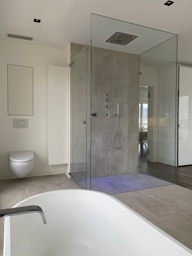 3 1/2 Maisonette Attikawohnung, grosse Sonnenterrassen mit Keller, 2 TG-Plätzen (9)