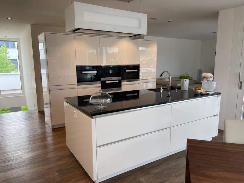 3 1/2 Maisonette Attikawohnung, grosse Sonnenterrassen mit Keller, 2 TG-Plätzen (11)