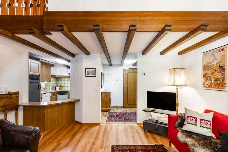 3 1/2 Zimmer Duplex Eigentumswohnung mit Galerie, Balkon und Cheminée (5)