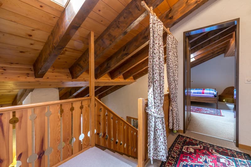 3 1/2 Zimmer Duplex Eigentumswohnung mit Galerie, Balkon und Cheminée (6)