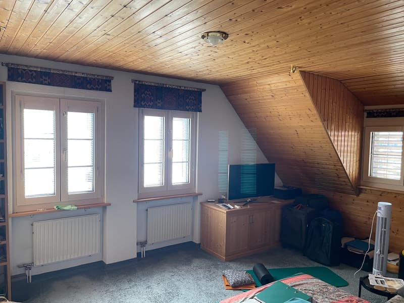 3 1/2 Zimmer Maisonette Dachwohnung 88 m2 mit 2 Balkonen und Studio 46 m2 (Option) (12)