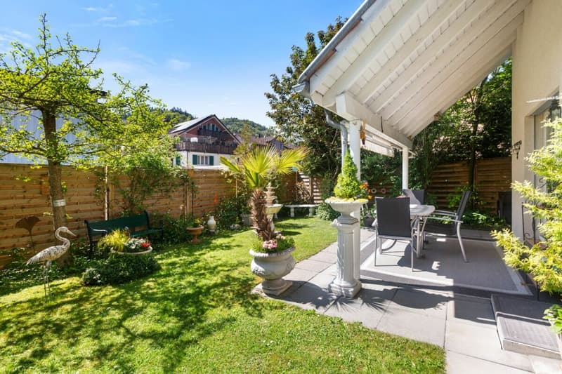 Gepflegtes Doppeleinfamilienhaus mit Gartenidylle (12)