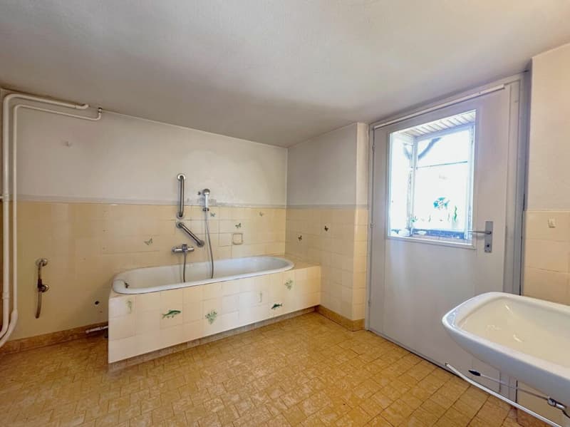 Historisches 6-Zimmer-Einfamilienhaus mit Ausbaupotenzial in Oberwangen (10)