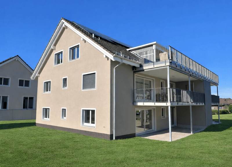 Sehr grosse Traumwohnung mit weitläufiger Terrasse und Weitblick (2)