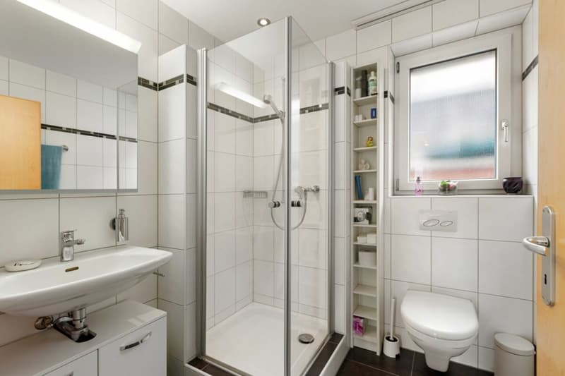 Gepflegtes 5.5-Zimmer-Reiheneckhaus an ruhiger Wohnlage mit idyllischem Garten (4)