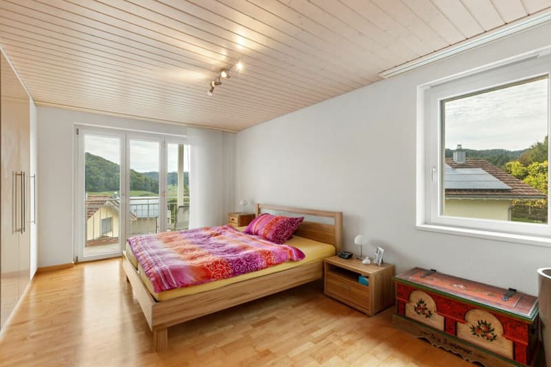 Gepflegtes 5.5-Zimmer-Reiheneckhaus an ruhiger Wohnlage mit idyllischem Garten (12)