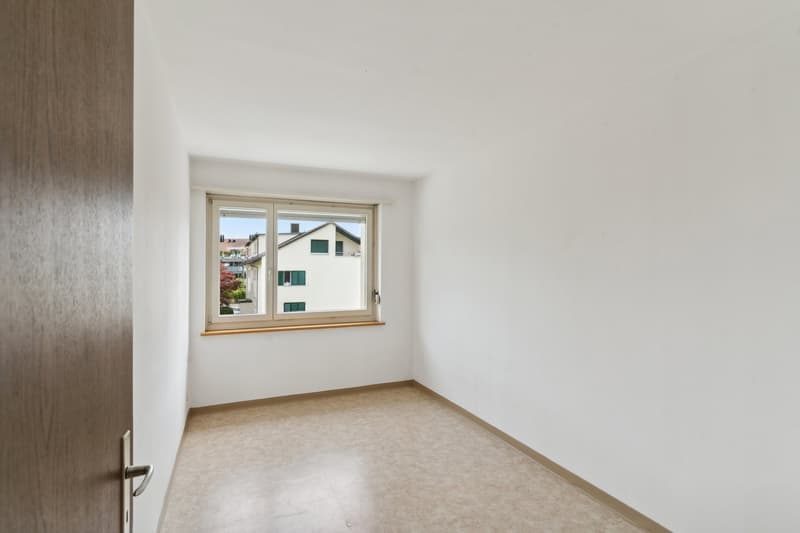 Möbliertes WG-Zimmer im Zentrum von Kloten  Befristet bis 31.03.2027 (6)