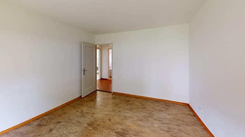 Befristet bis 31.03.2027: Ideale Zwischenlösung 3.0-Zimmerwohnung in Seebach (4)