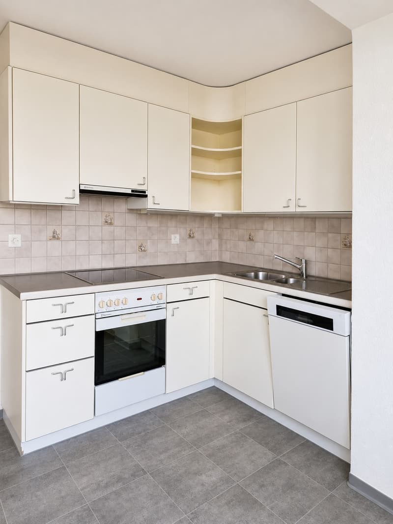 Charmante und naturnahe, helle 4-Zimmer-Wohnung  befristet in Uetikon am See (3)