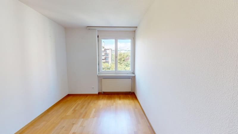 Gemütliche 4-Zimmer-Wohnung in Zürich-Altstetten (Befristung bis 30.09.2027) (5)