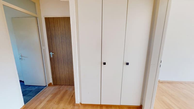 Zentrale 3-Zimmer-Wohnung in Uster (Befristung bis 30.09.2027) (4)
