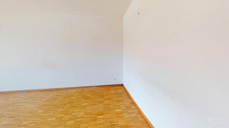 Zentrale 3-Zimmer-Wohnung in Uster (Befristung bis 30.09.2027) (9)