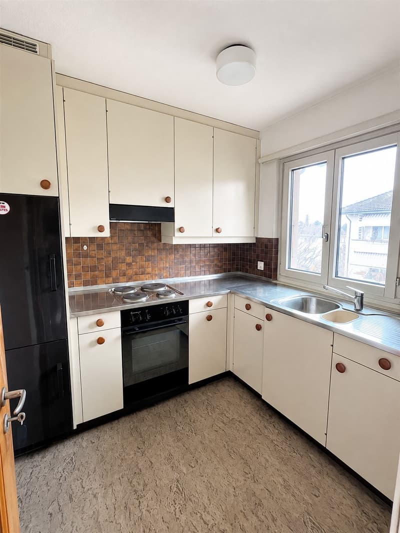 Zentrale 4-Zimmer-Wohnung mit guter Anbindung  befristet bis 31.05.2027 (8)