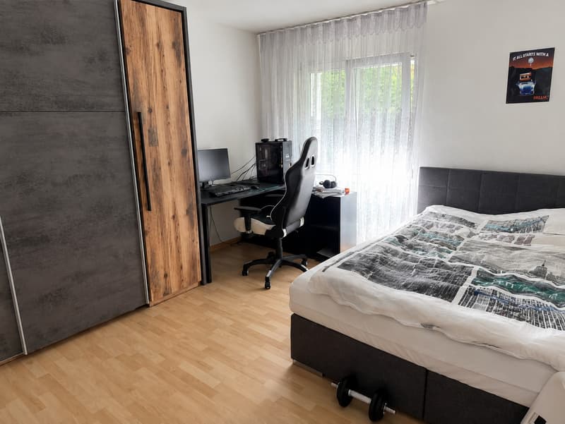 Zentrale 4-Zimmer-Wohnung mit guter Anbindung  befristet bis 30.09.2027 (3)
