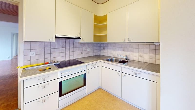 Helle 4-Zimmer-Wohnung im 2. OG ruhig wohnen in Uetikon am See | BEFRISTET (3)