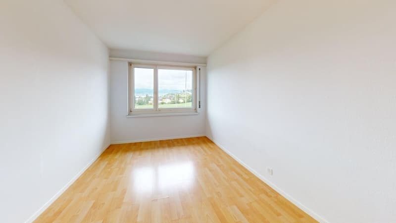 Helle 4-Zimmer-Wohnung im 2. OG ruhig wohnen in Uetikon am See | BEFRISTET (6)