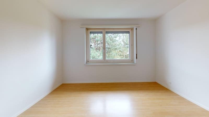 Helle 4-Zimmer-Wohnung im 2. OG ruhig wohnen in Uetikon am See | BEFRISTET (5)