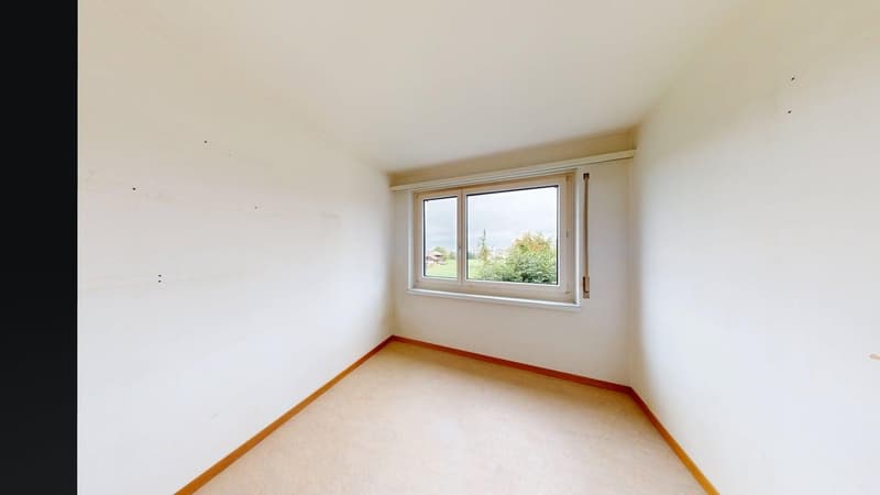 Helle 4-Zimmer-Wohnung im 2. OG ruhig wohnen in Uetikon am See | BEFRISTET (2)
