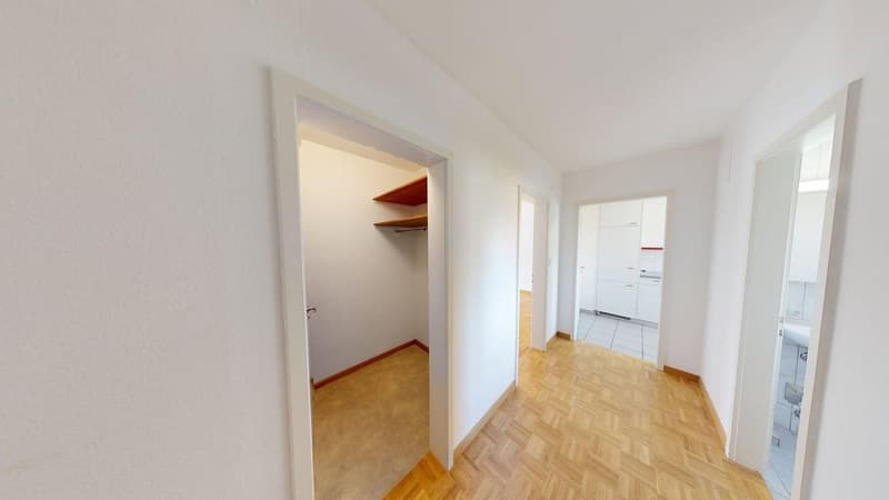 Grosszügige 1-Zimmer-Wohnung in urbaner Lage in Zürich (befristet bis 30.06.2028) (3)