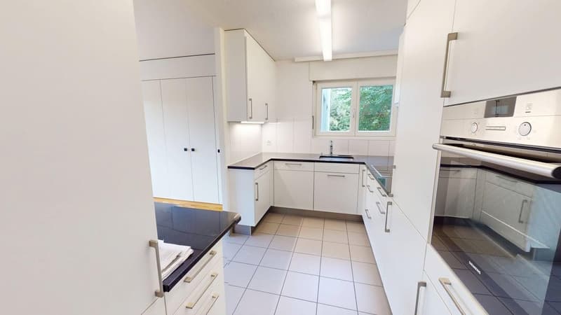 Helle 6-Zimmer-Wohnung im 1. OG ruhig wohnen in Herrliberg | BEFRISTET (10)