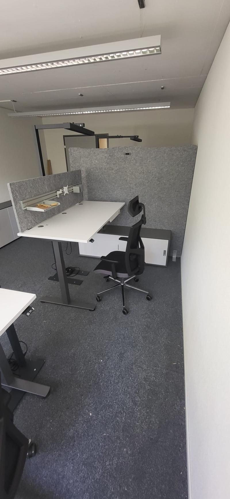 🏢 Modern Coworking Workspace | CHF 699/mo | Chamerstrasse 176 Zug | Available Now (15)