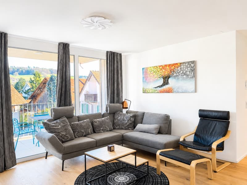 🏡 4.5 Room Fully Furnished Apartment – Embrach (Near Zürich Airport) (1)