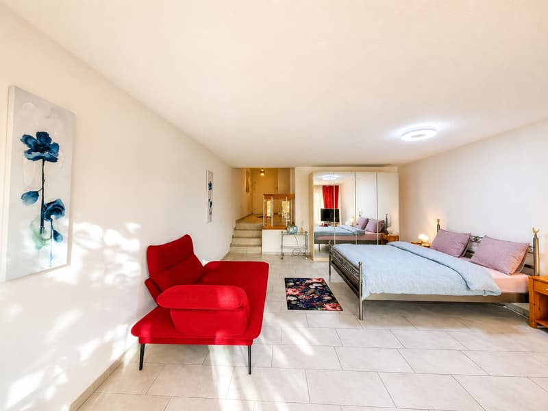 🌿 Bright Modern Studio with Balcony & Garden Access | Minutes from Zürich HB (3)