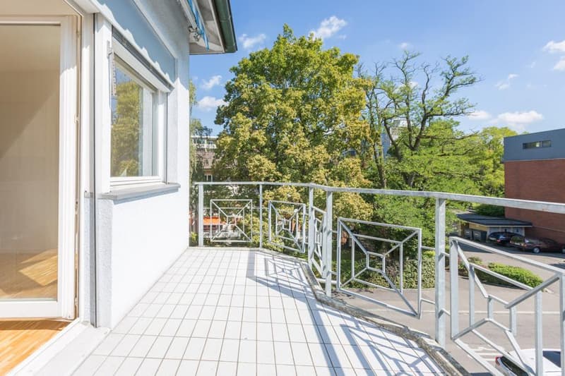 🌟 2.5-Room Spacious & Stylish Apartment with Lift in Prime Zone 10 Location 🌟 (11)