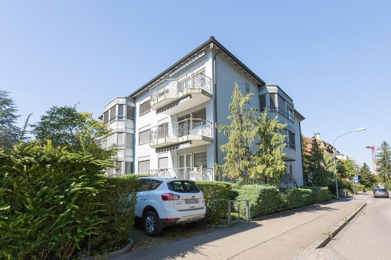 🌟 2.5-Room Spacious & Stylish Apartment with Lift in Prime Zone 10 Location 🌟 (12)