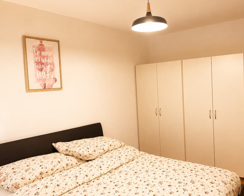 ✨ Furnished 2.5-Room Apartment with Balcony  3rd Floor, Right  Riehenring 143, 4058 Basel (3)