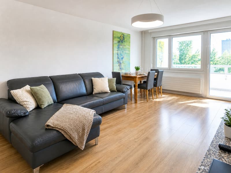 ✨Fully Furnished 2.5-Room Apartment with Balcony in Zürich (1)