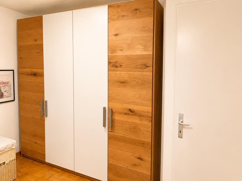 💎Charming Furnished 2.5-Room Apartment with Balcony and Beautiful Views in Adliswil (7)