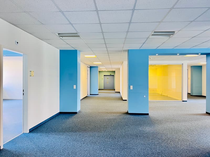 Ausgebaut und sofort verfügbar - Expansion möglich (5)