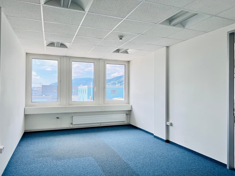Ausgebaut und sofort verfügbar - Expansion möglich (15)