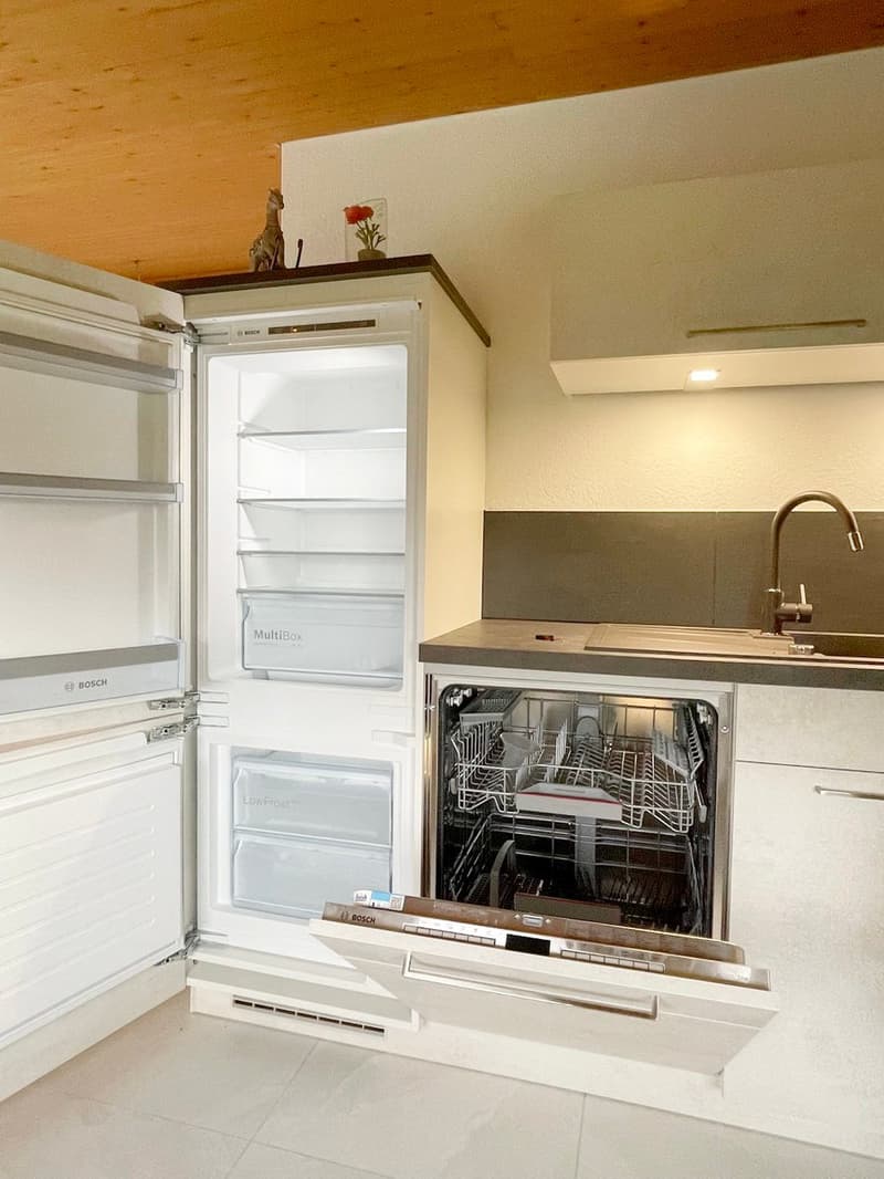 ruhige, 116m² 3.5 Zr. Wohnung inkl. Doppelgarage und Abstellplatz (6)