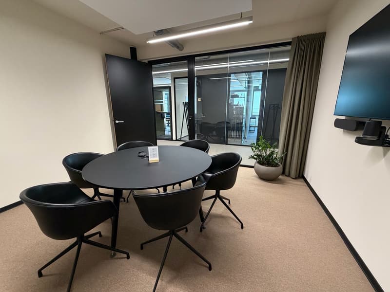 Vollmöbliertes Büro für 2 Arbeitsplätze (All-inclusive Services) (5)