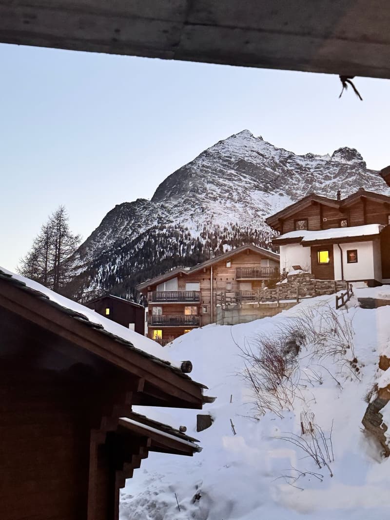 Charming 1.5-Room Mountain Retreat in Saas-Fee (13)