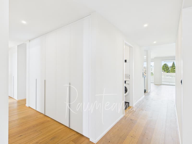 Stylische Wohnung mit Weitblick und top Ausstattung (2)
