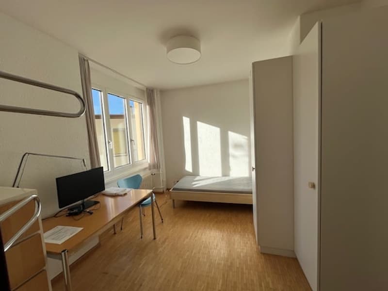 Zimmer mit eigener Dusche/WC, gemeinsame Nutzung von Küche und Essraum (1)