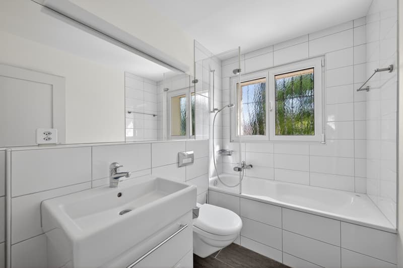 Badezimmer mit Badewanne
