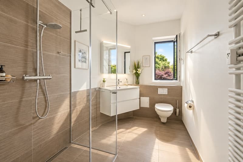 Grosses Badezimmer