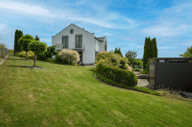 Architektenvilla mit Panorama & Infinity Pool – wo Architektur, Weitsicht und Luxus verschmelzen (27)