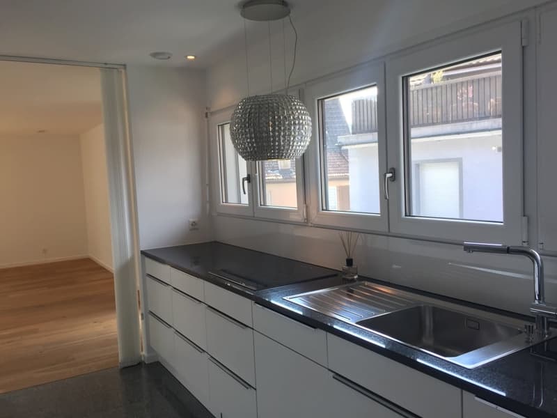 Schöne moderne Wohnung mit Garten im Zentrum von Magden (3)