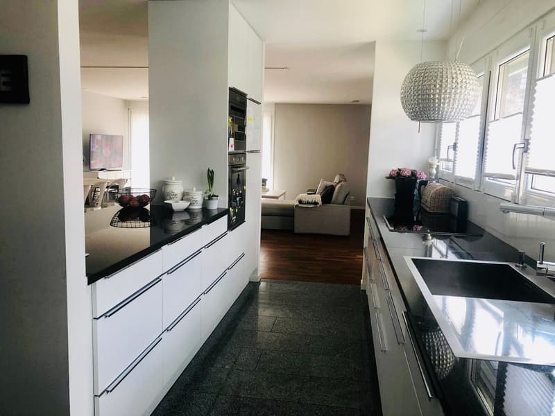 Schöne moderne Wohnung mit Garten im Zentrum von Magden (4)
